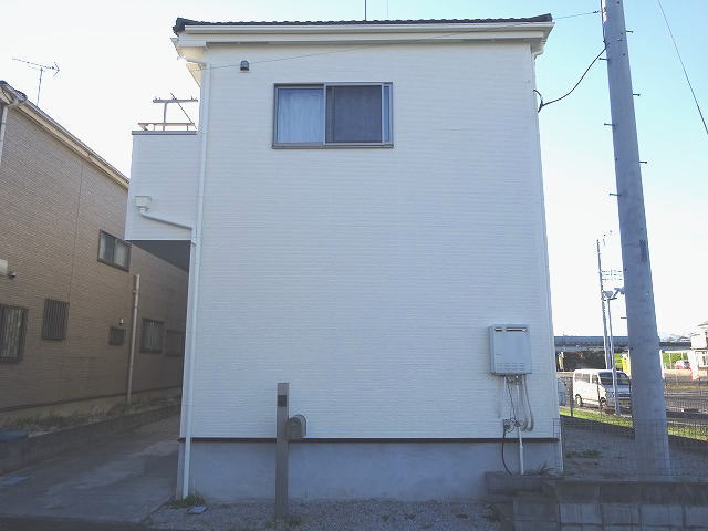 【施工実績170】外壁塗装・屋根重ね葺き：埼玉県坂戸市