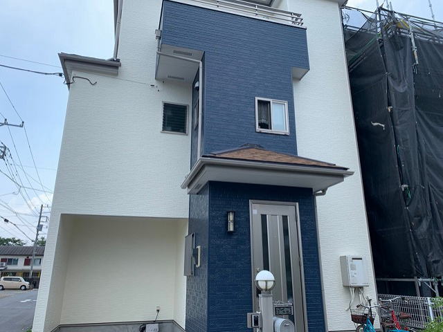 【施工実績427】外壁塗装・屋根重ね葺き：埼玉県さいたま市岩槻区