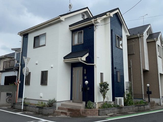 【施工実績582】外壁塗装・屋根重ね葺き：埼玉県さいたま市北区