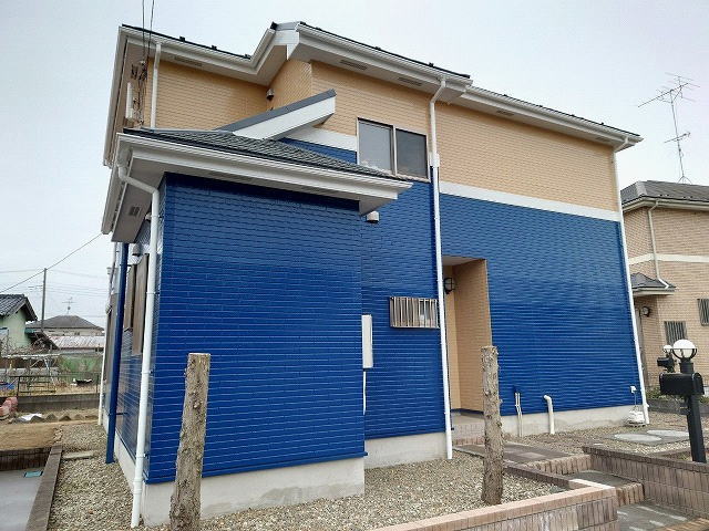 【施工実績665】外壁塗装・屋根重ね葺き：埼玉県加須市