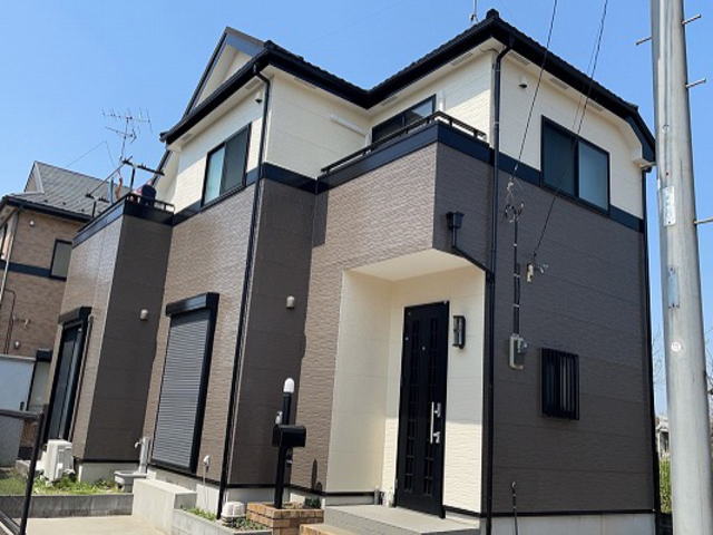 【施工実績683】外壁塗装・屋根重ね葺き：埼玉県春日部市
