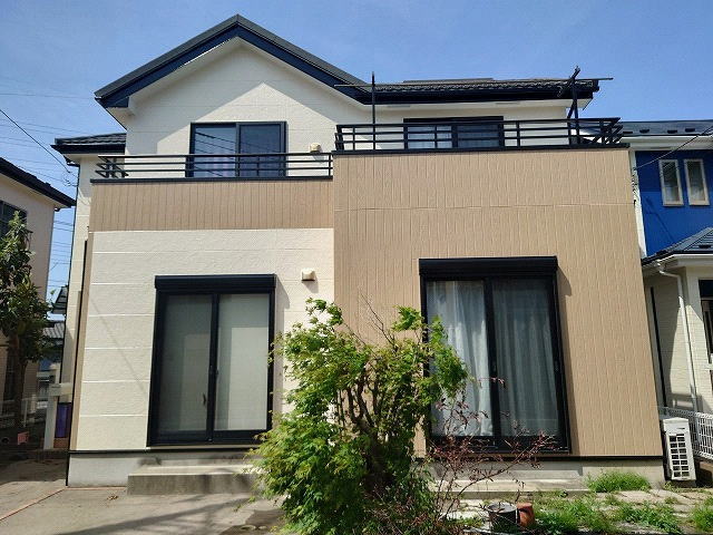 【施工実績690】外壁塗装・屋根重ね葺き：群馬県高崎市