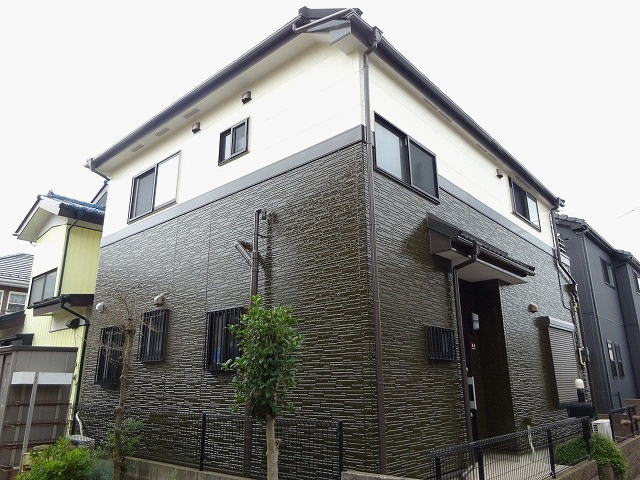 【施工実績733】外壁塗装・屋根重ね葺き：埼玉県吉川市
