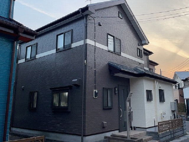 【施工実績852】外壁塗装・屋根重ね葺き：埼玉県さいたま市岩槻区