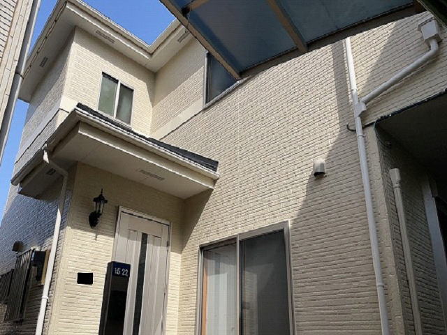 【施工実績870】外壁塗装・屋根重ね葺き：埼玉県富士見市