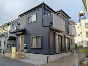【施工実績1798】外壁塗装・屋根重ね葺き：埼玉県草加市